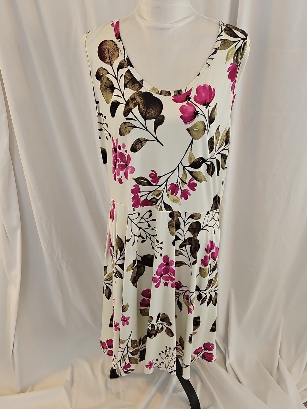 LuLaRoe Cream Tank Dress with Pink & Olive Floral Print Side Pockets Size 3XL - Picture 2 of 9